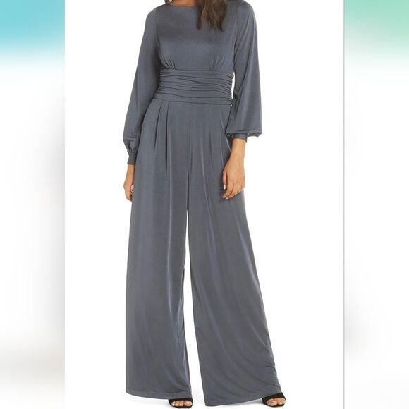 Eliza J Gray Jumpsuit with Relaxed Fit and Collared Neckline - Picture 1 of 12
